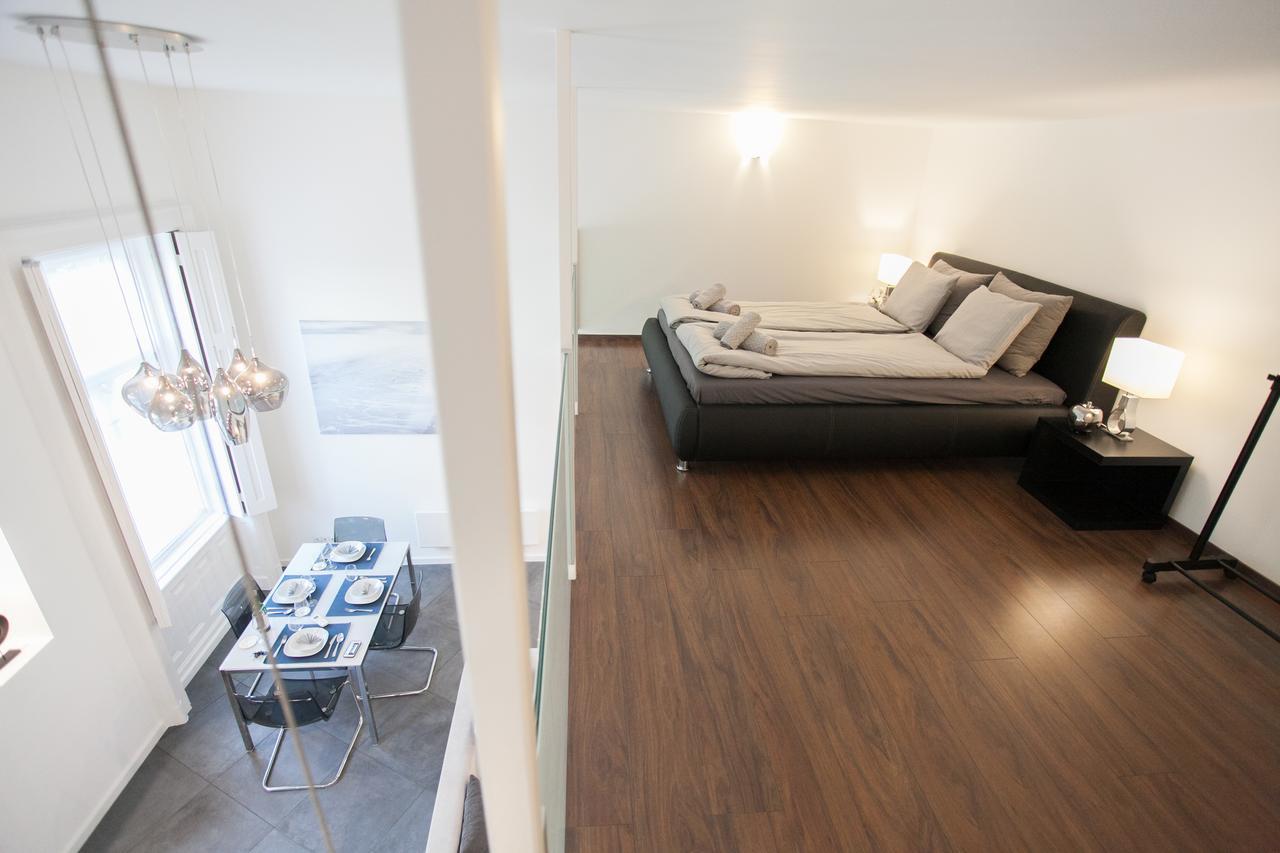 Appartamento Stylish Loft With Balcony Budapest Esterno foto