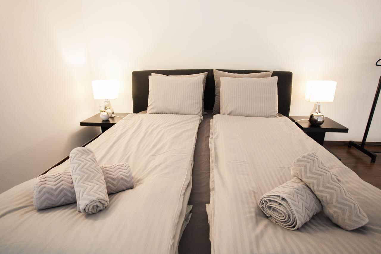 Appartamento Stylish Loft With Balcony Budapest Esterno foto