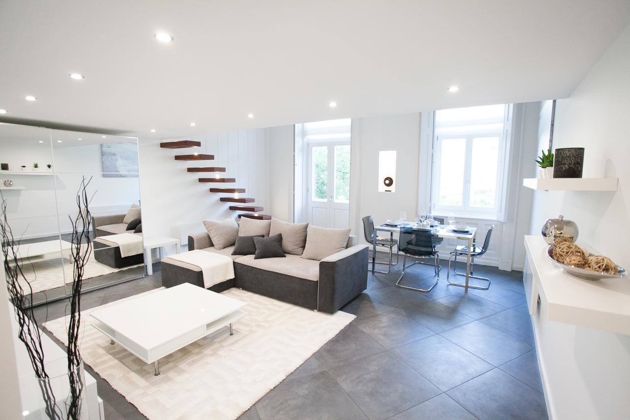 Appartamento Stylish Loft With Balcony Budapest Esterno foto